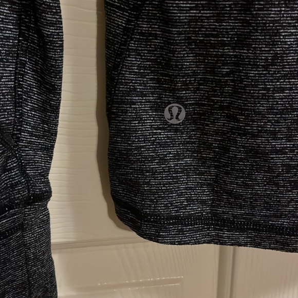 Lululemon Half Zip Pullover, 8 - Picture 3 of 3